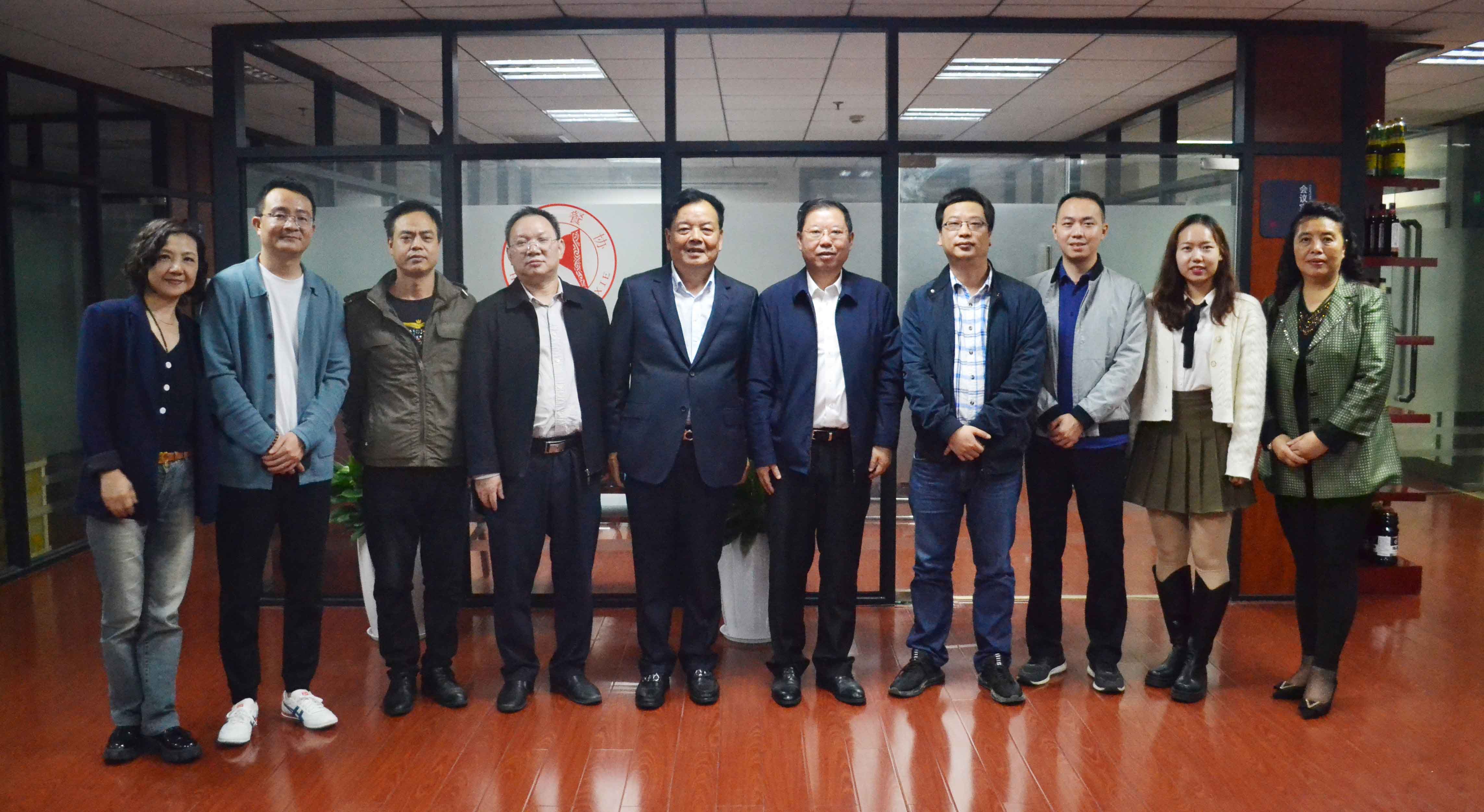 湖南省商务服务中心张军平主任一行莅临省餐饮行业协会调研